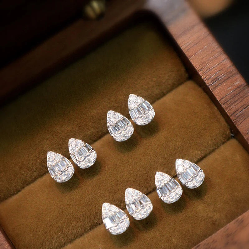 Aazuo 18K Pure White Gold Fine Jewelry Real Natural Diamond 0.20ct Classic WaterDrop Stud Earring Upscale Trendy  Party Hot Sell